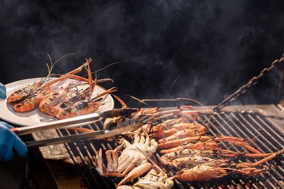 Ocean's Bounty - Seafood Buffet Night - 苏梅岛阿玛瑞度假酒店