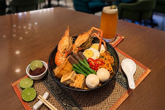 60th Anniversary - Curry Mee Udang Galah - 吉隆坡阿玛瑞酒店